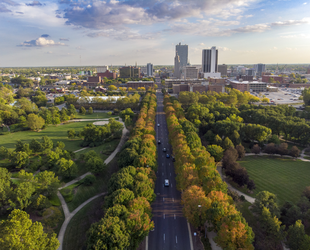 CAVORT AROUND THE LAKESIDE PARK & ROSE GARDEN